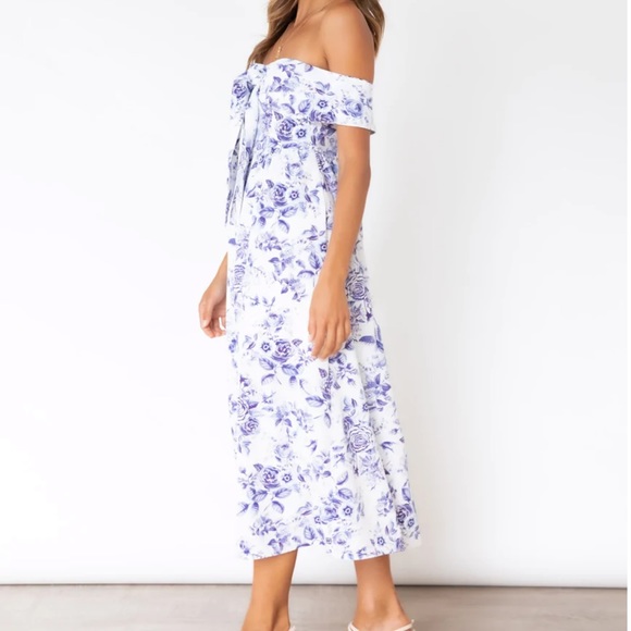 Bates Off the Shoulder Midi Dress in Blue Floral - Picture 4 of 7